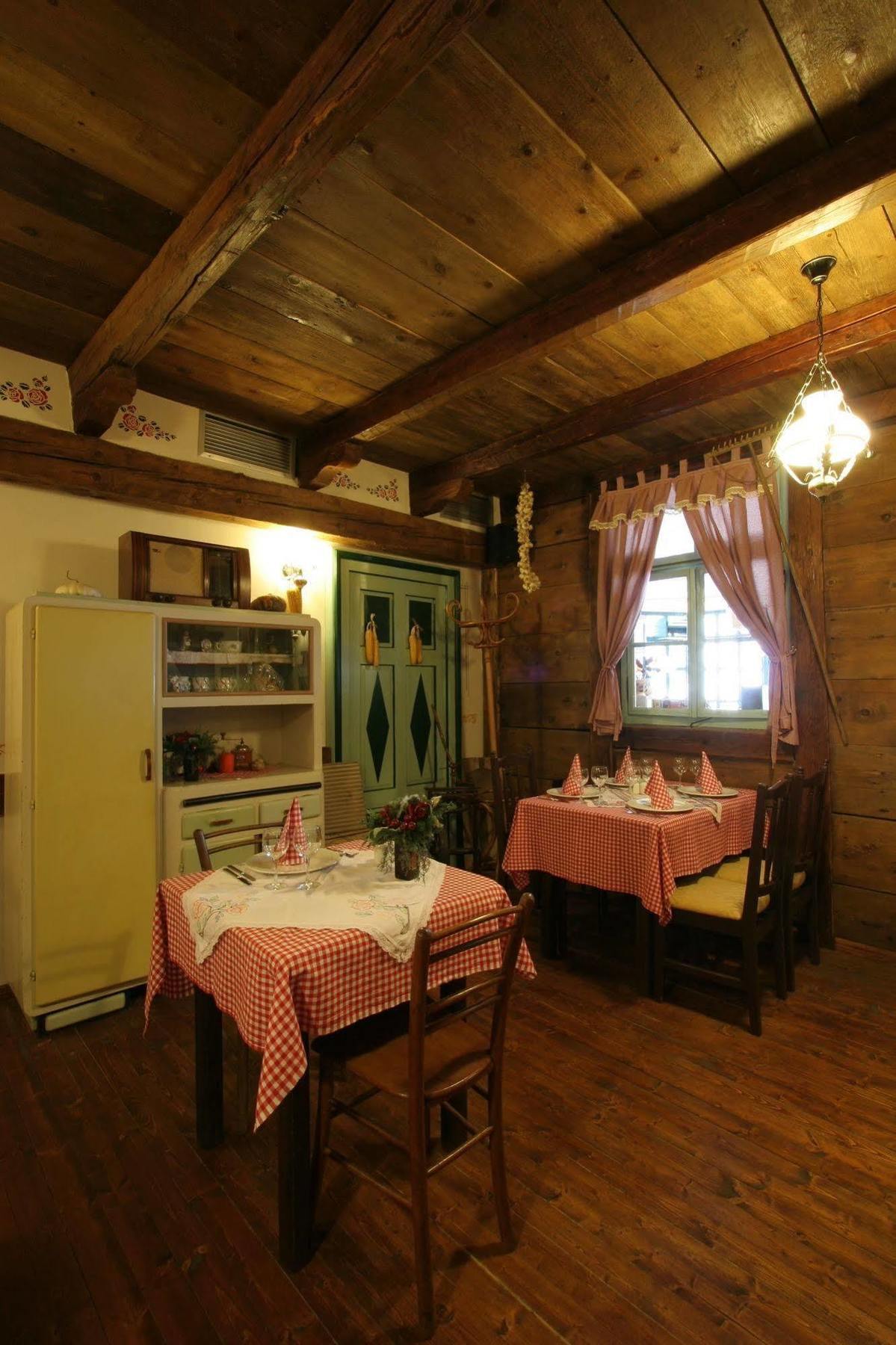 Hotel Risnjak Delnice Exterior photo